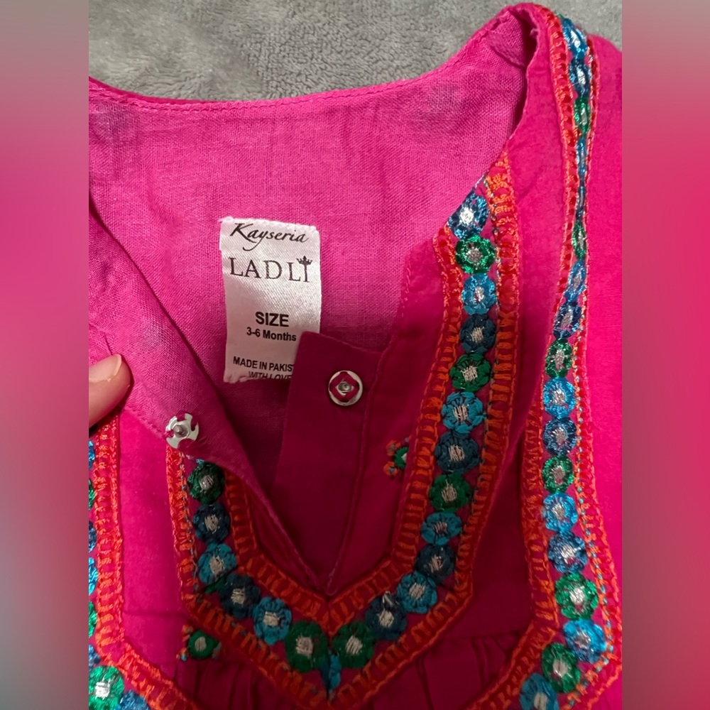 Baby girl 3-6 months dress - Picture 2 of 2